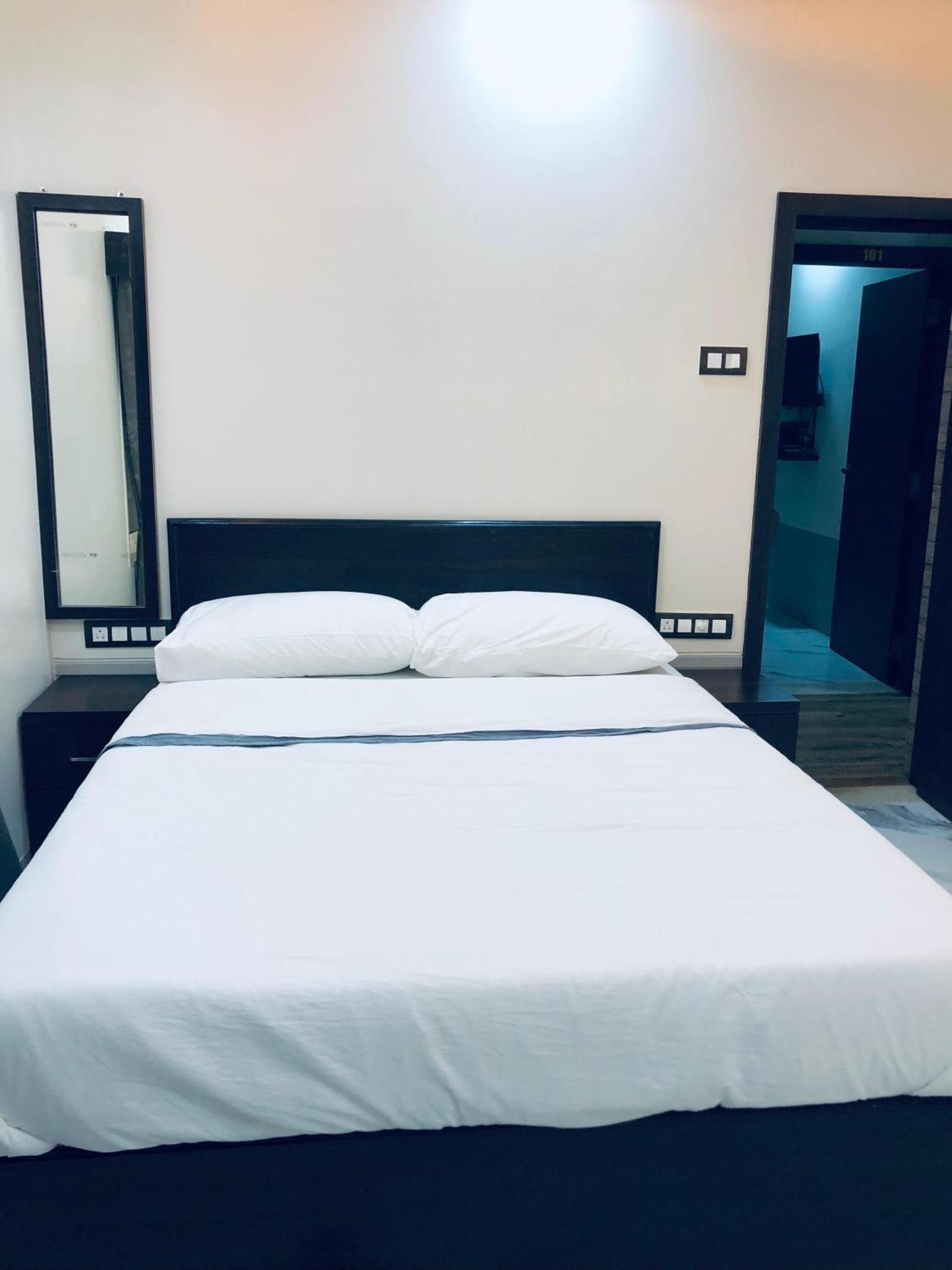 Sameena Guest House Panchgani Eksteriør bilde